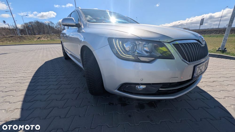 Skoda Superb 2.0 TDI Family DSG - 18