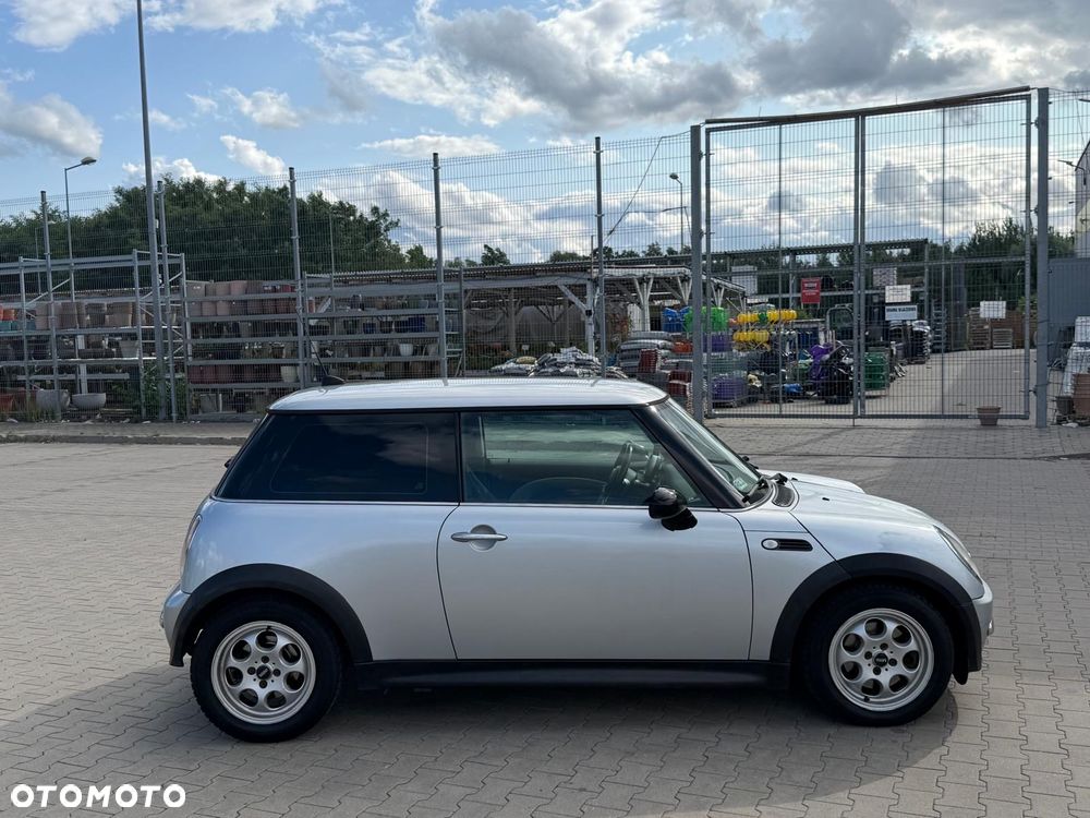 MINI ONE - 8