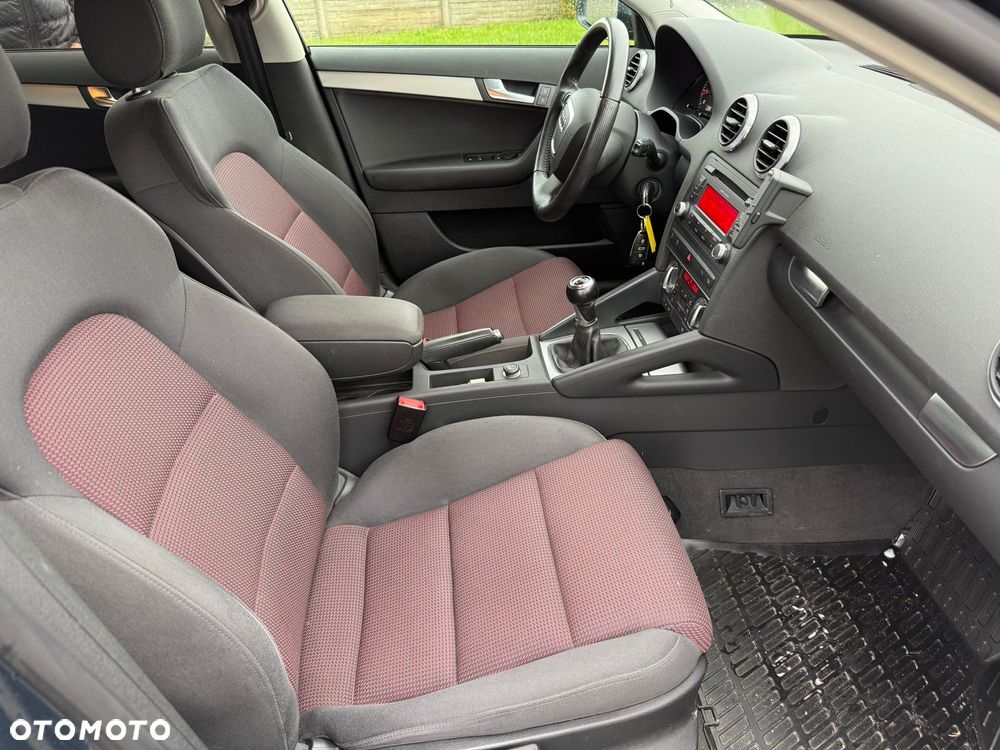 Audi A3 Sportback 1.4 TFSI Attraction - 11