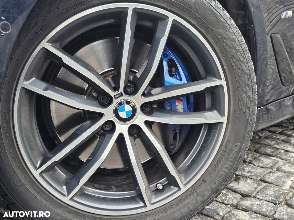 BMW Seria 5 530i xDrive AT MHEV - 17