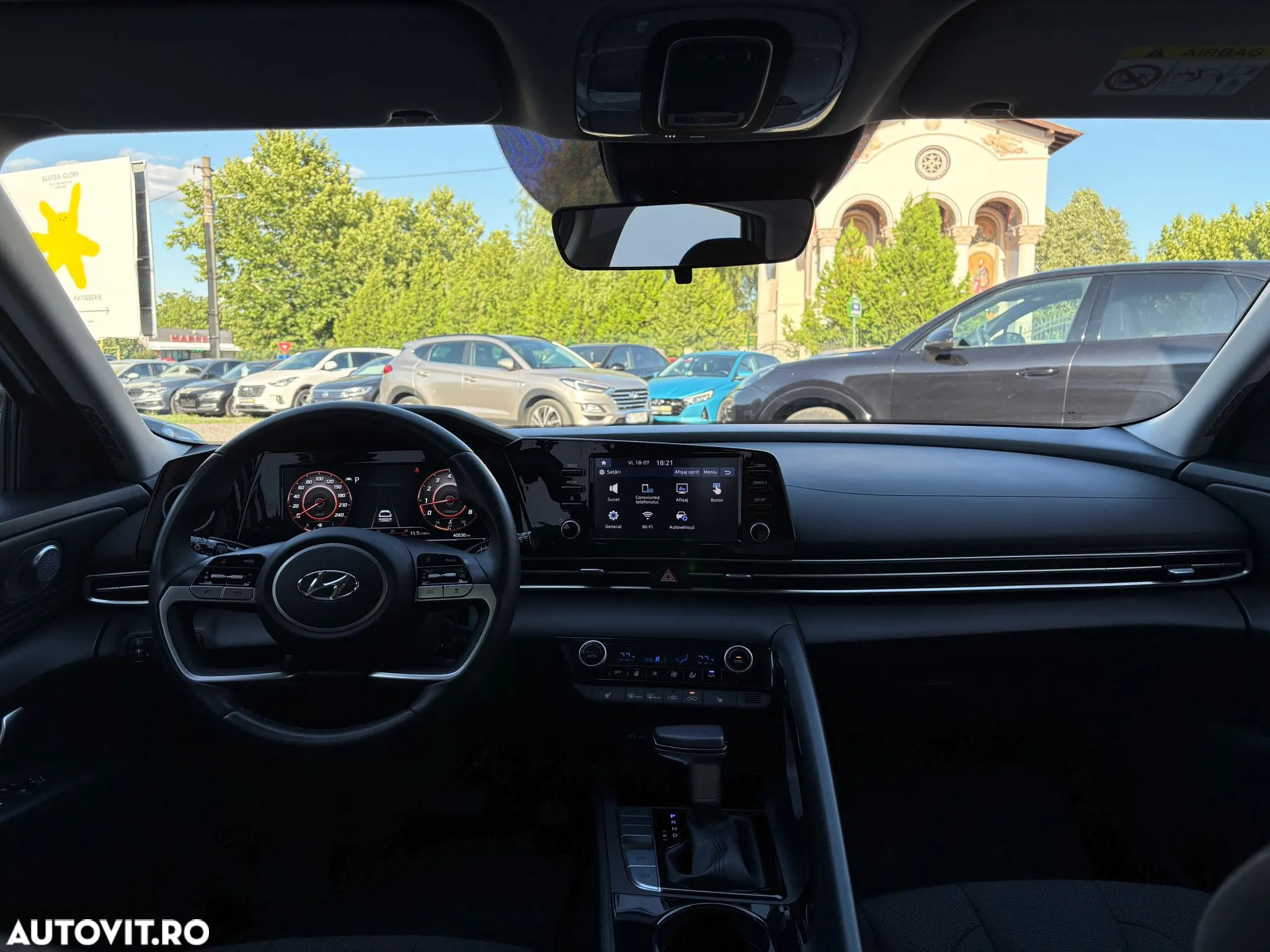 Hyundai Elantra 1.6 l 123 CP CVT Exclusive - 3