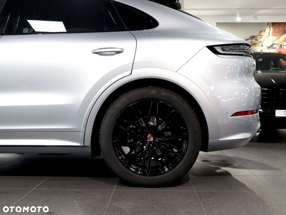 Porsche Cayenne Standard - 12