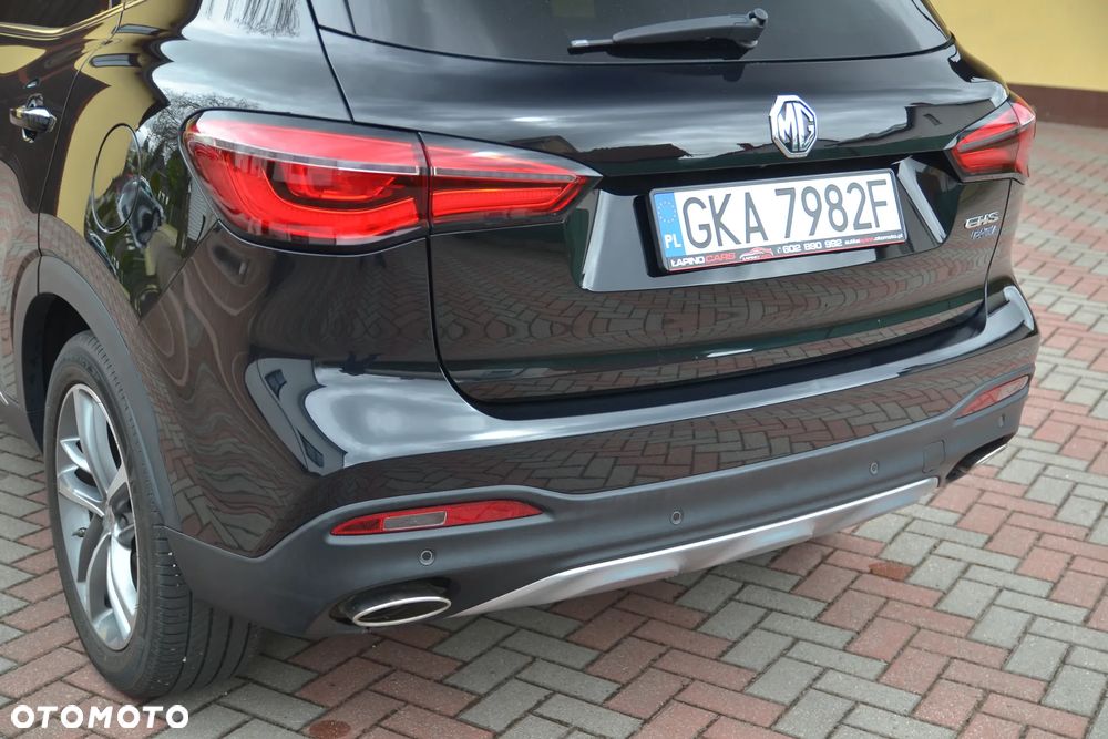 MG EHS Luxury - 12