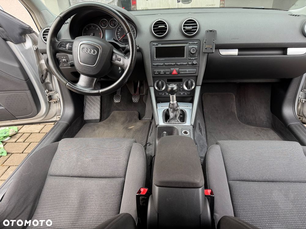 Audi A3 Sportback 2.0 TDI Attraction - 2