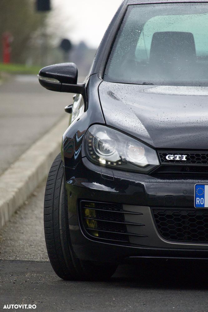 Volkswagen Golf - 15