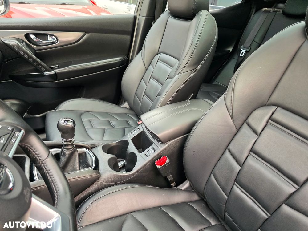 Nissan Qashqai 1.6 DCI TEKNA+ - 23