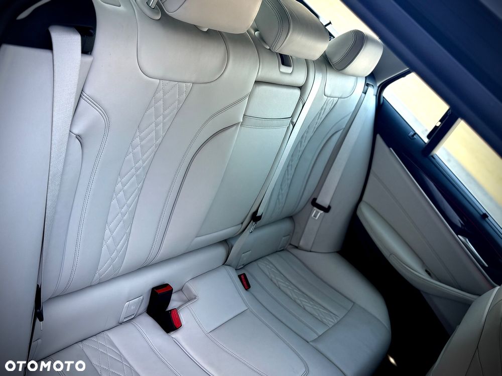 BMW Seria 5 540d xDrive Luxury Line - 28