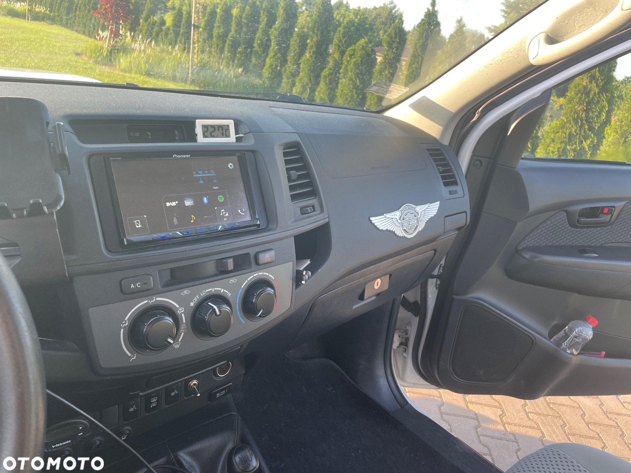 Toyota Hilux - 3