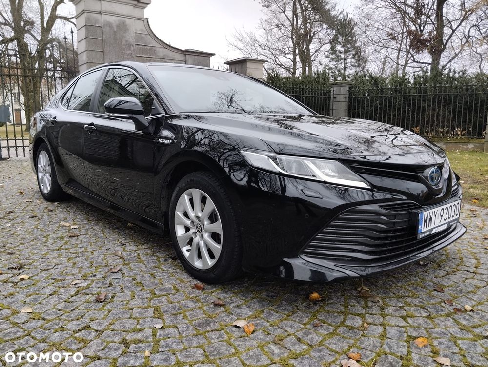 Toyota Camry 2.5 Hybrid Comfort CVT - 2