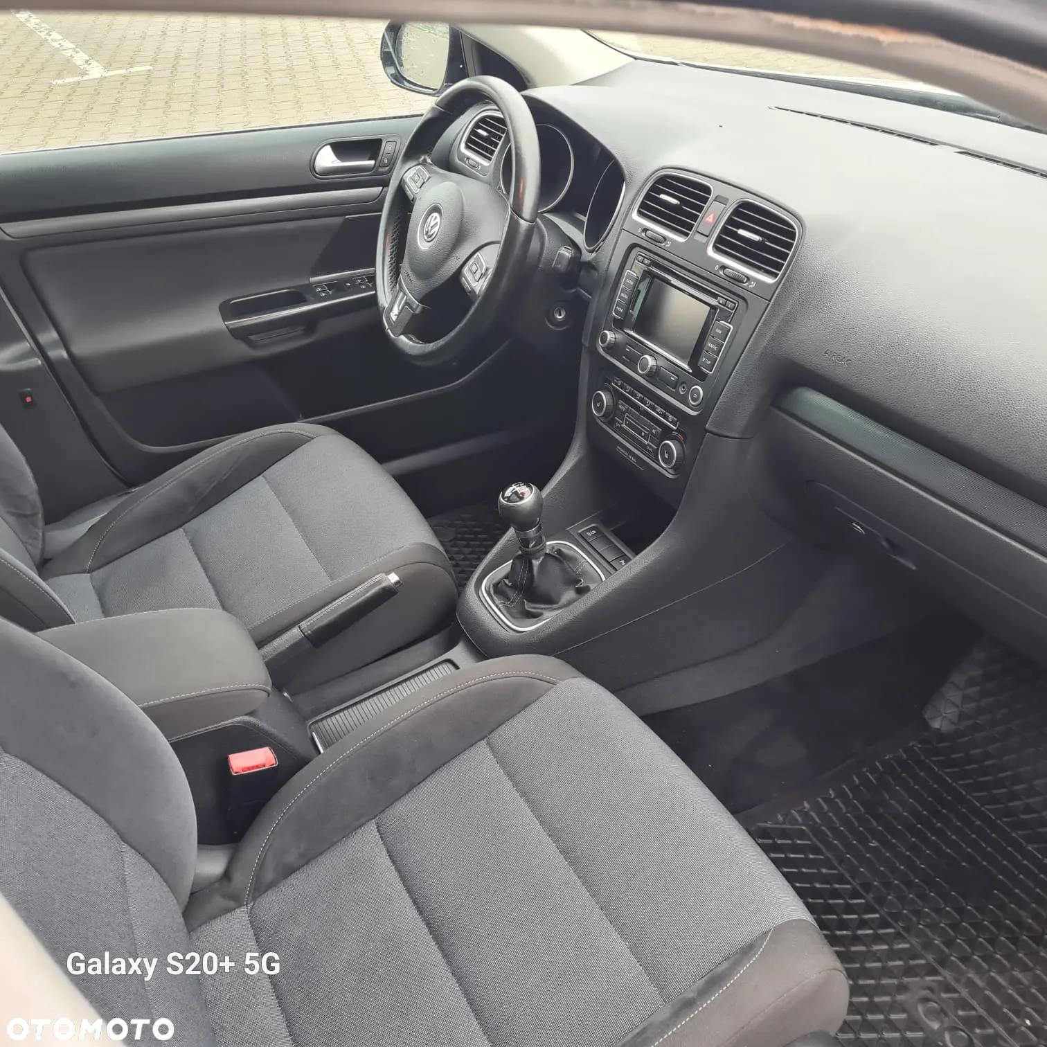 Volkswagen Golf 1.6 TDI DPF BlueMotion Technology MATCH - 26
