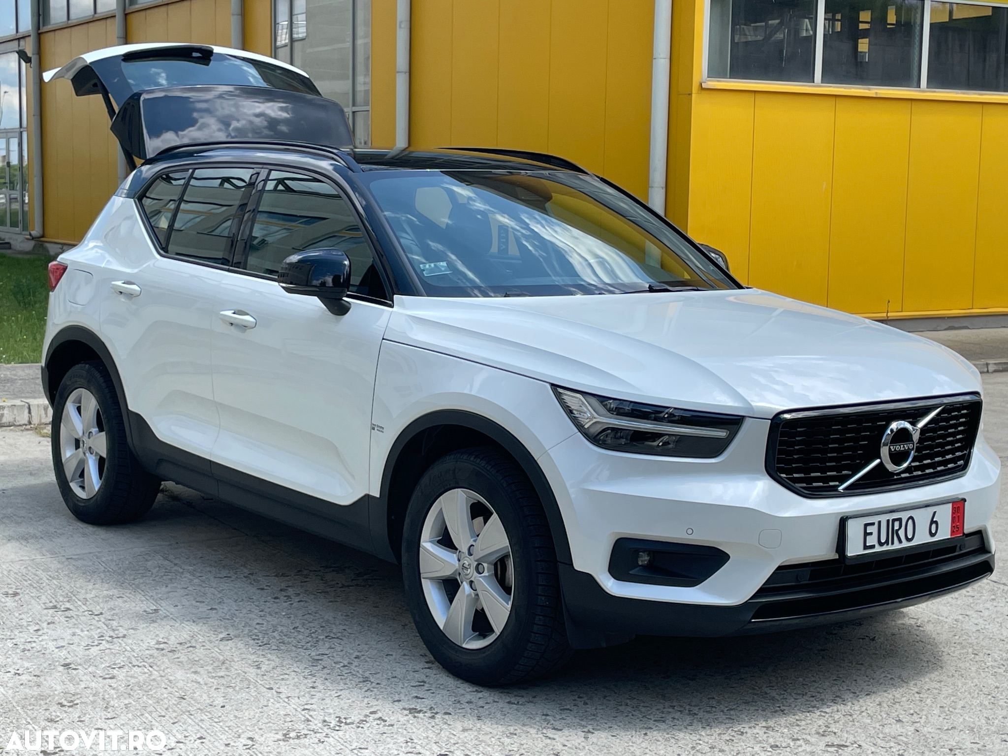 Volvo XC 40 D3 R-Design - 10