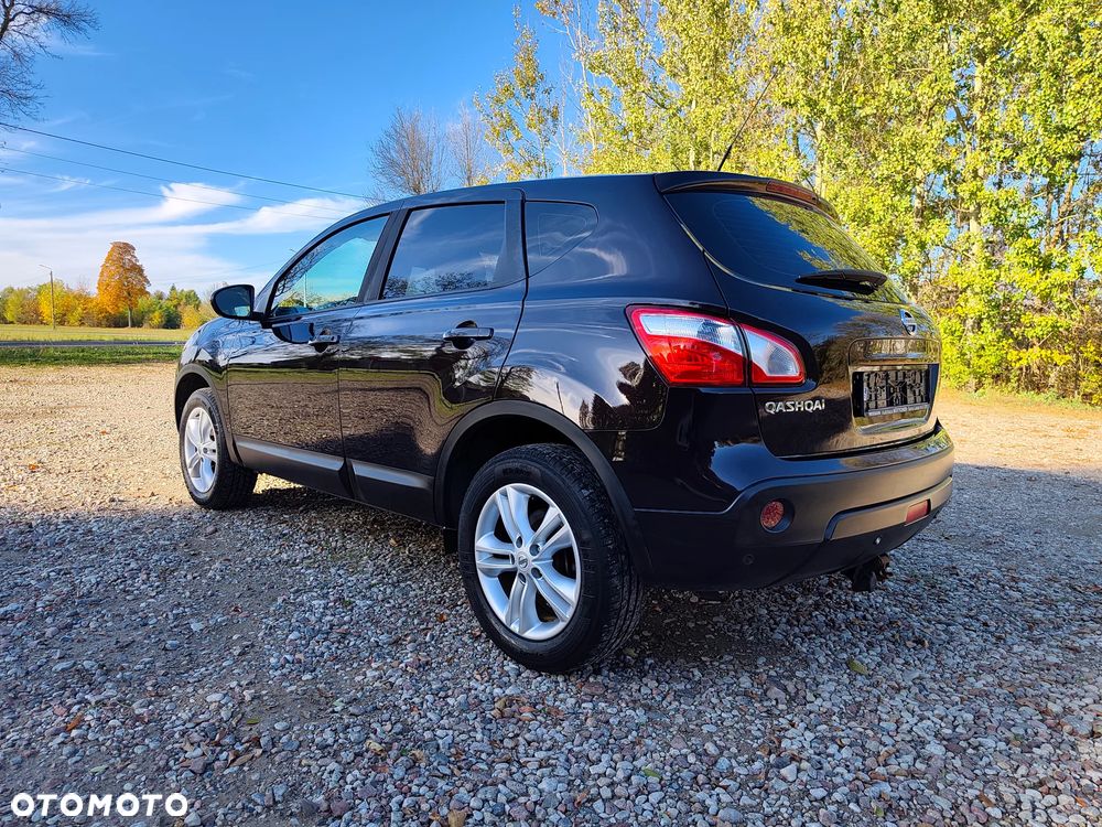 Nissan Qashqai - 25