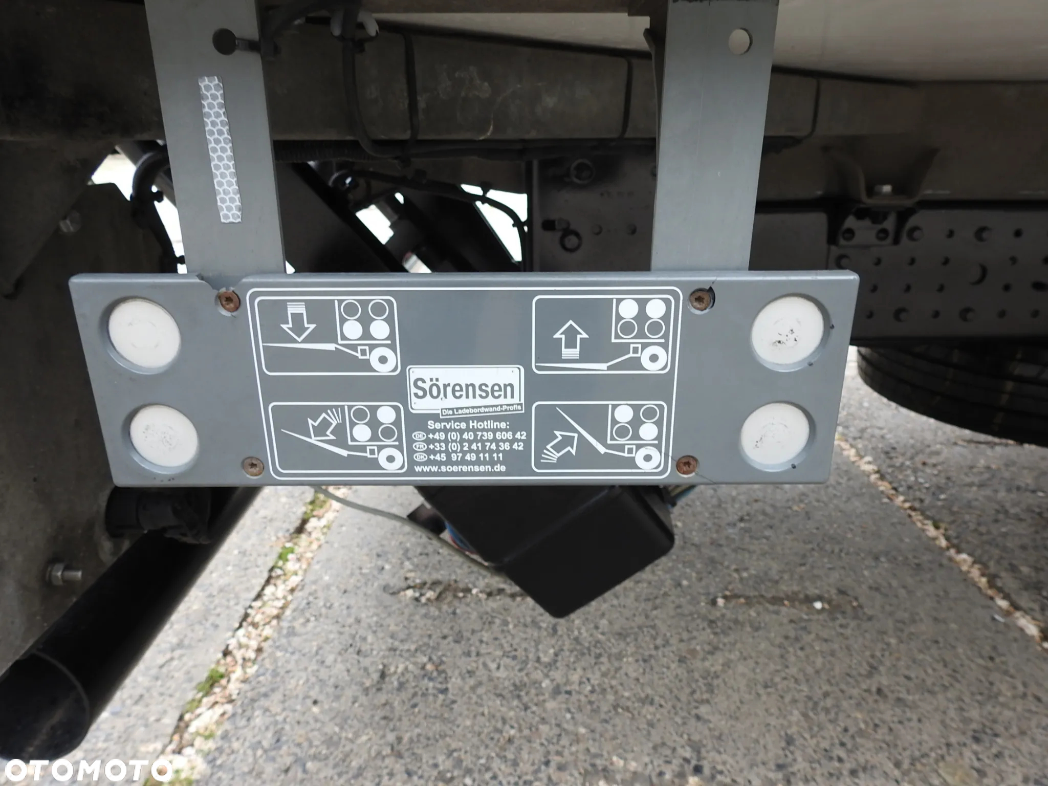 Mitsubishi CANTER FUSO 7C15 KONTENER CHŁODNIA WINDA 14 PALET -4*C ZASILANIE 230V KLIMATYZACJA AUTOMATYCZNA SKRZYNIA 150KM  [1866] - 29