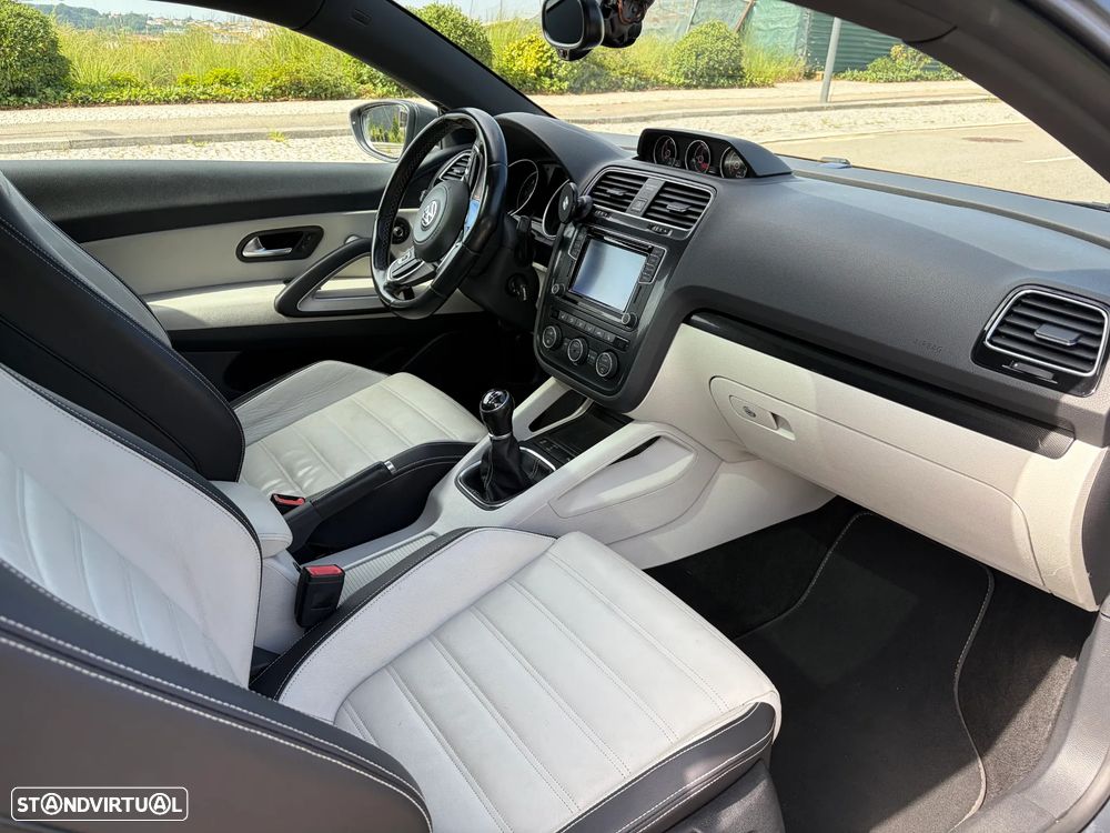 VW Scirocco 2.0 TDI Sport - 24