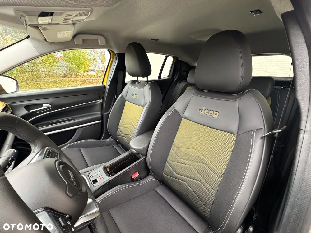 Jeep Avenger 1.2 GSE T3 Summit FWD - 13