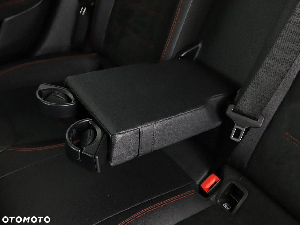 Mercedes-Benz CLA 220 Shooting Brake 7G-DCT Edition 1 - 37