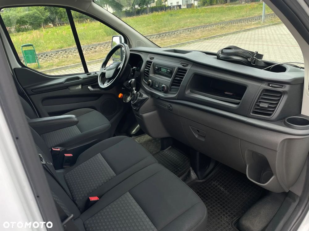 Ford Transit Custom - 12