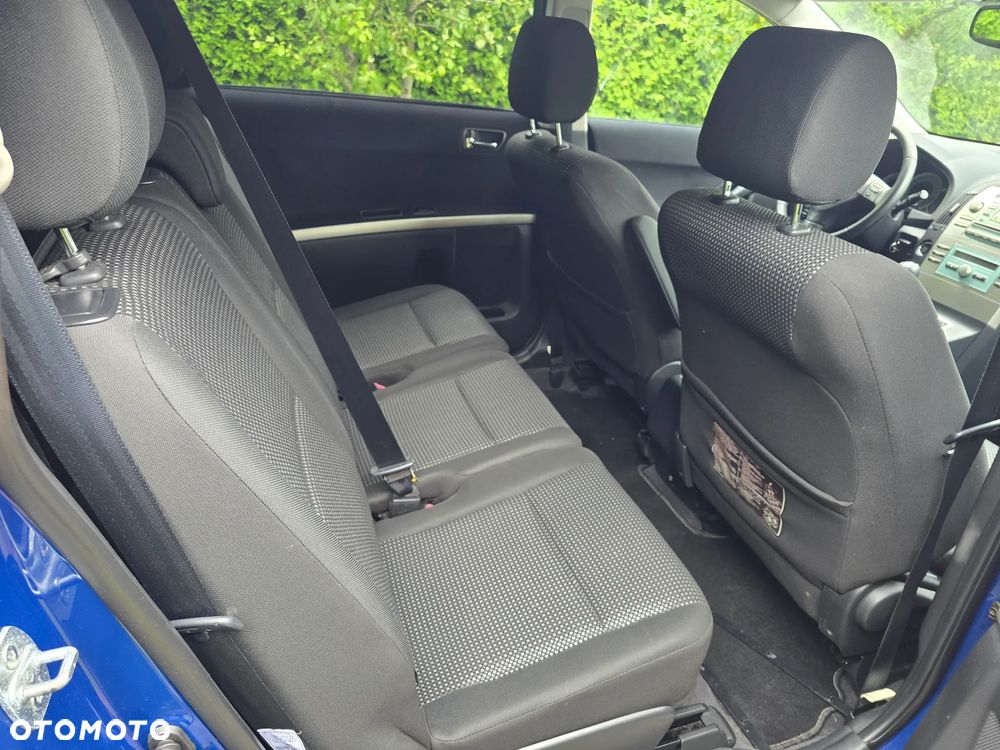 Toyota Corolla Verso 2.2 D-4D X - 17