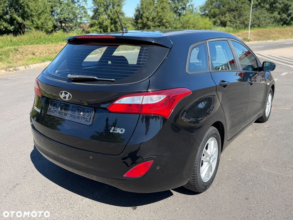 Hyundai i30 1.4 Comfort EU5 - 11