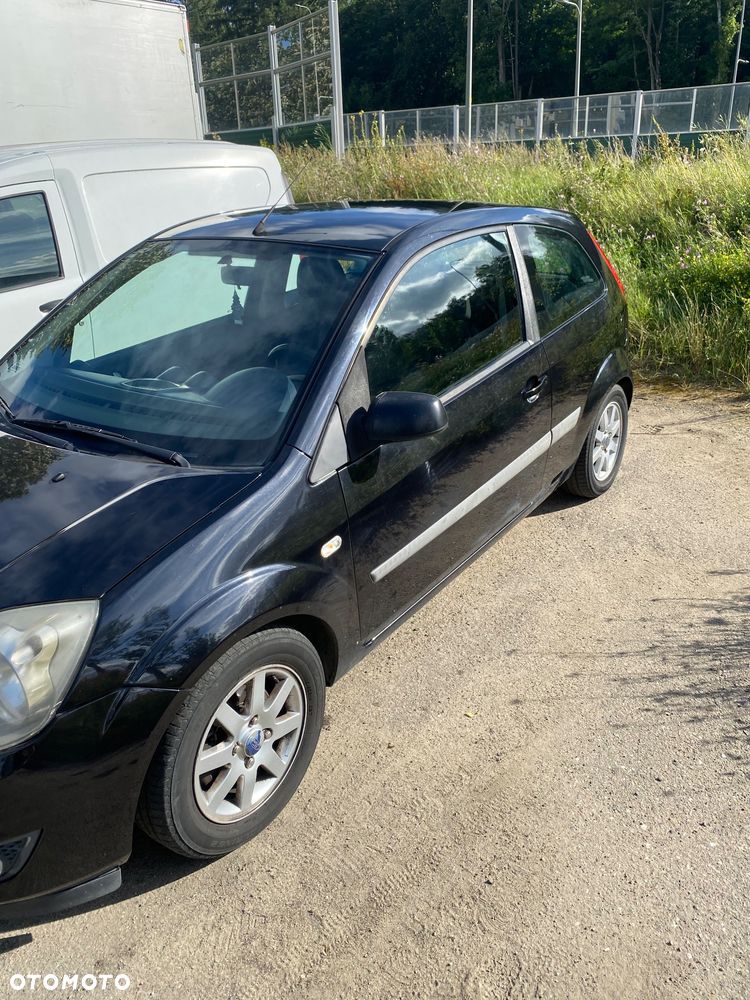 Ford Fiesta - 2