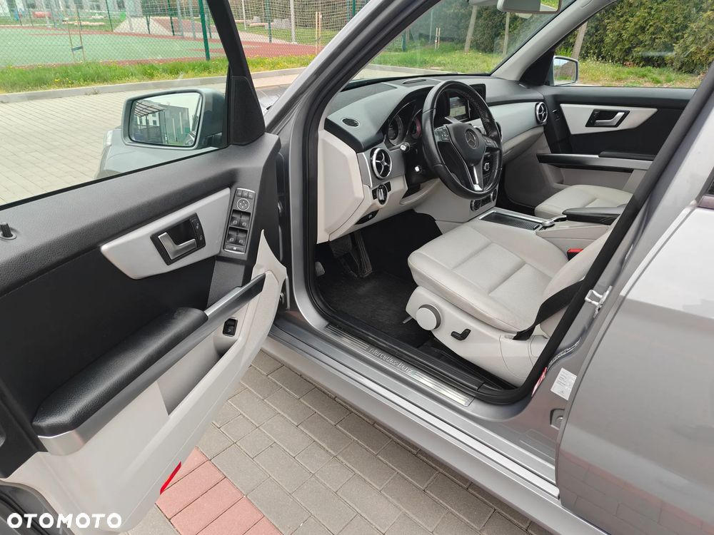 Mercedes-Benz GLK 250 CDI DPF 4Matic BlueEFFICIENCY 7G-TRONIC - 19