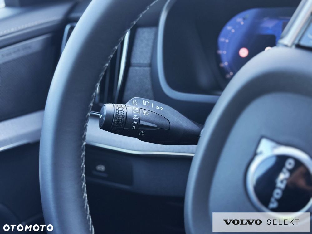 Volvo XC 90 - 31