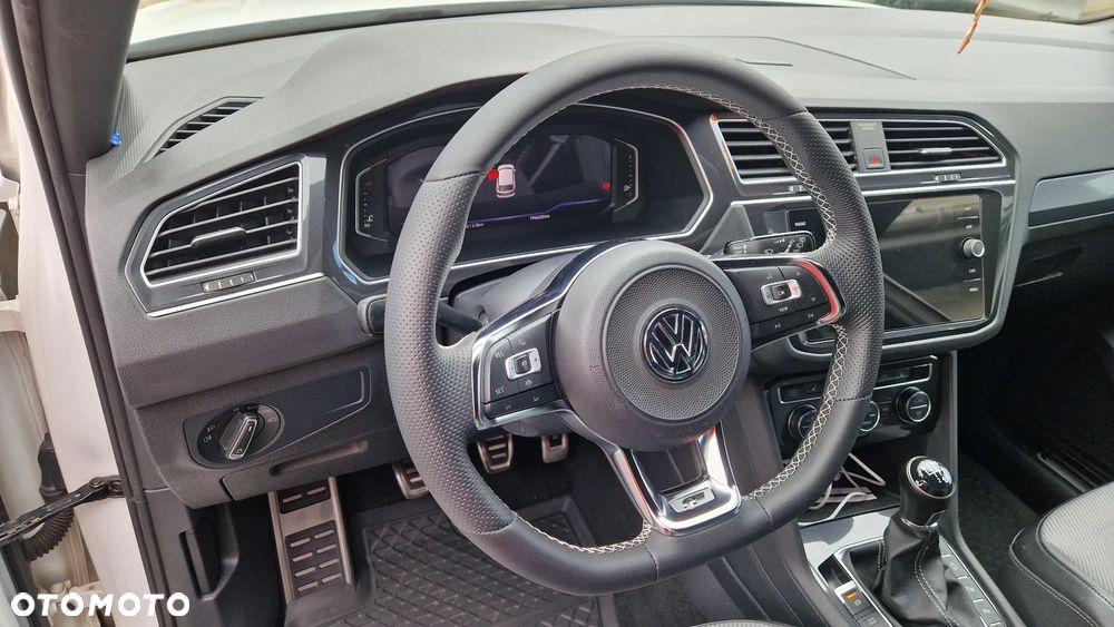 Volkswagen Tiguan 2.0 TDI SCR R-Line - 11