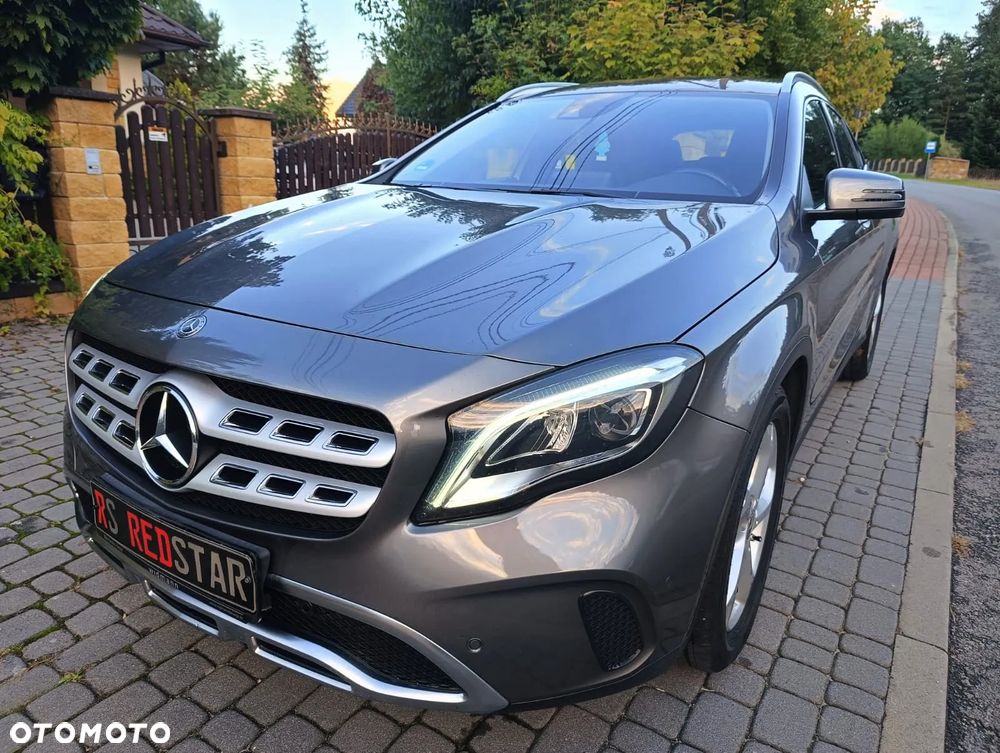 Mercedes-Benz GLA 200 Urban - 17
