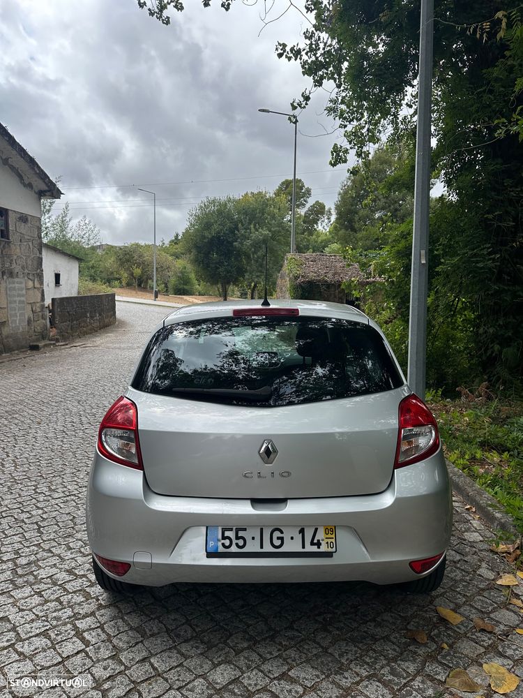 Renault Clio 1.2 16V Dynamique S - 6