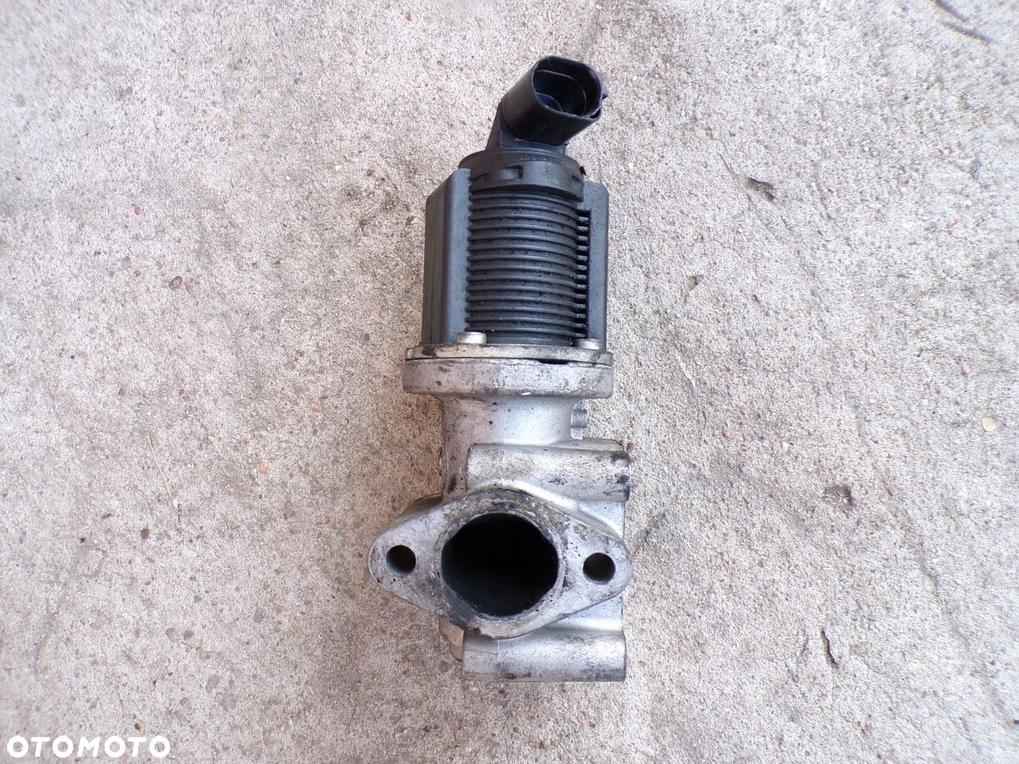 ZAWÓR EGR ALFA ROMEO 159 OPEL VECTRA C ZAFIRA 1.9 16V JTDM CDTI 55215031 - 2