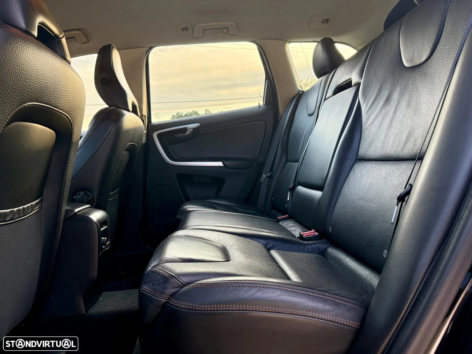 Volvo XC 60 2.4 D Drive Summum - 17