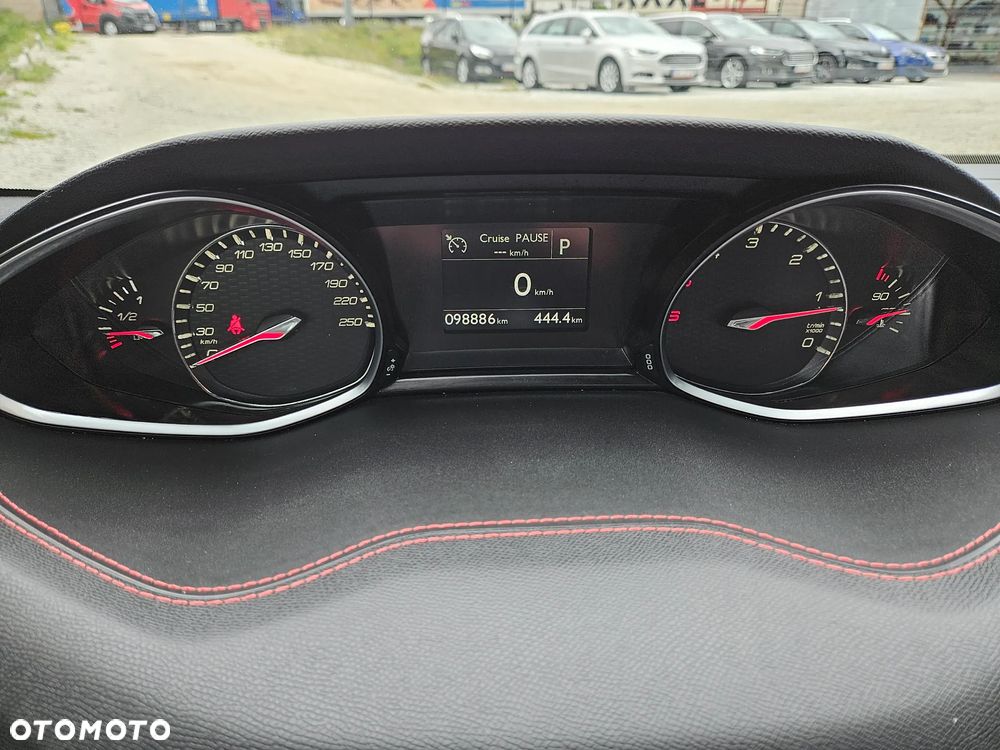 Peugeot 308 - 30