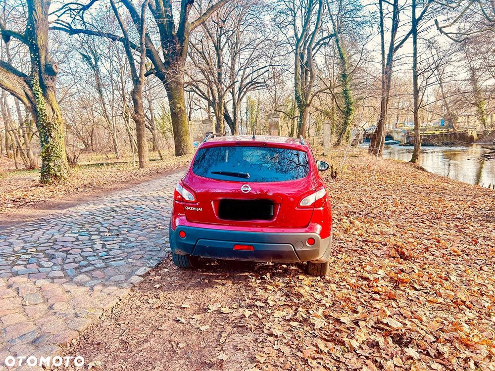 Nissan Qashqai 1.6 Tekna - 2