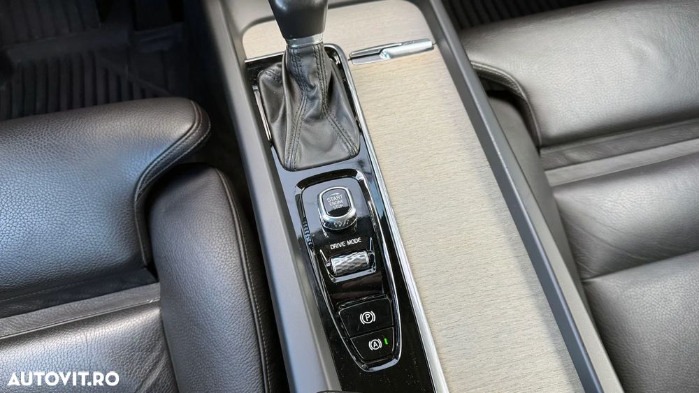Volvo V60 D4 AWD Geartronic Momentum Pro - 14