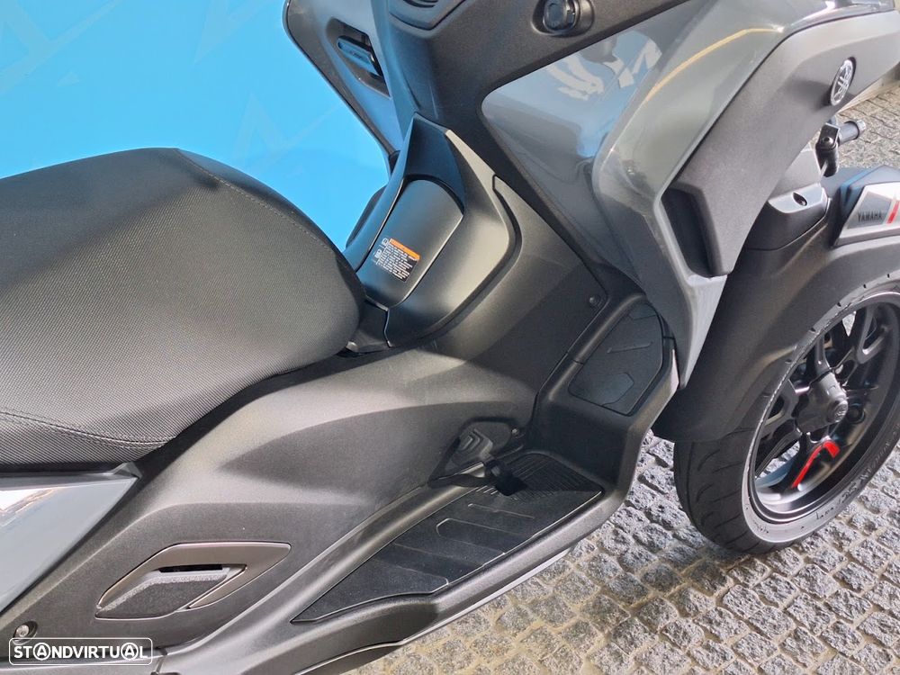 Yamaha Tricity 300 - 3