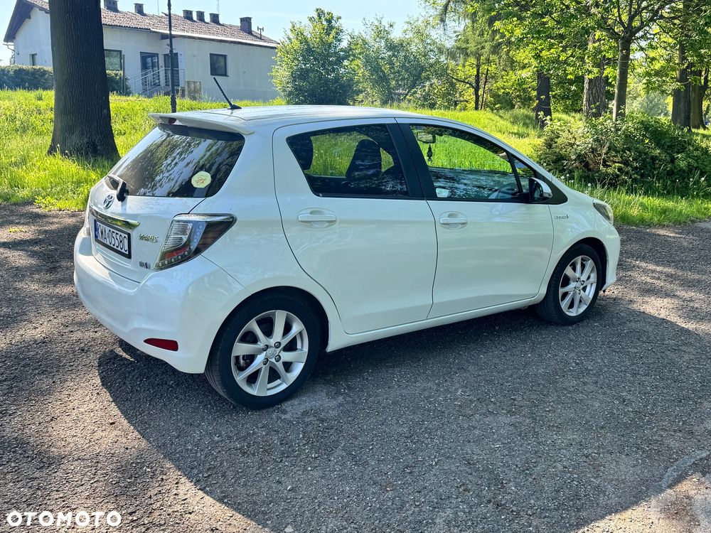 Toyota Yaris 1.5 VVT-i Team Deutschland - 7