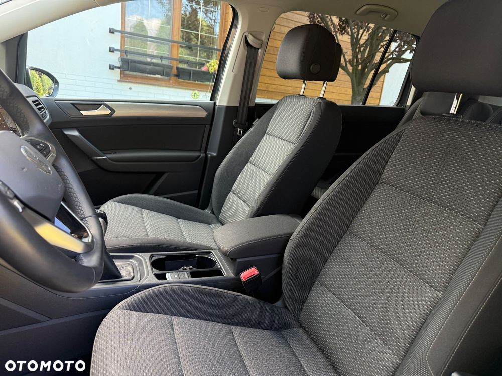 Volkswagen Touran 1.5 TSI EVO Comfortline Plus - 15