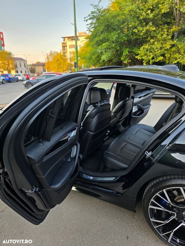 BMW Seria 5 530i xDrive AT - 11