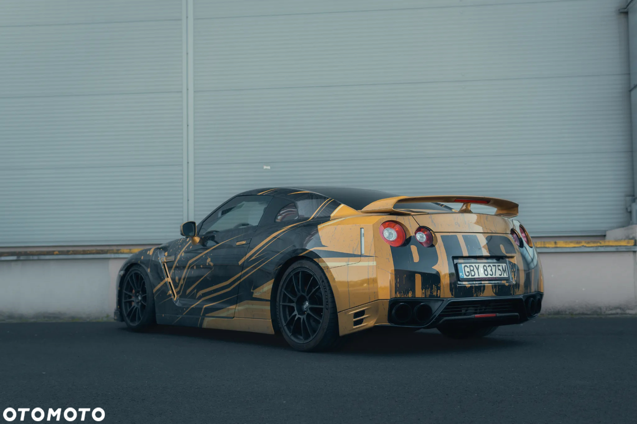 Nissan GT-R Black Edition - 11