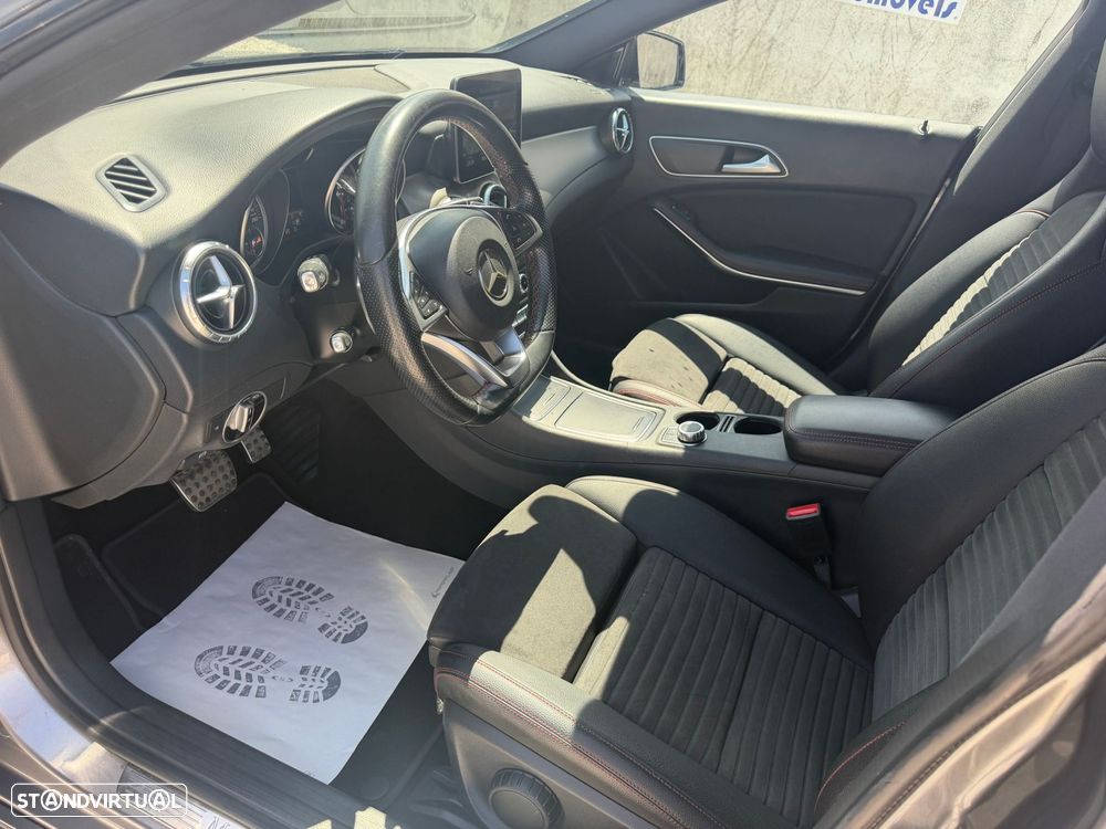 Mercedes-Benz CLA 200 d AMG Line Aut. — fotografia 8