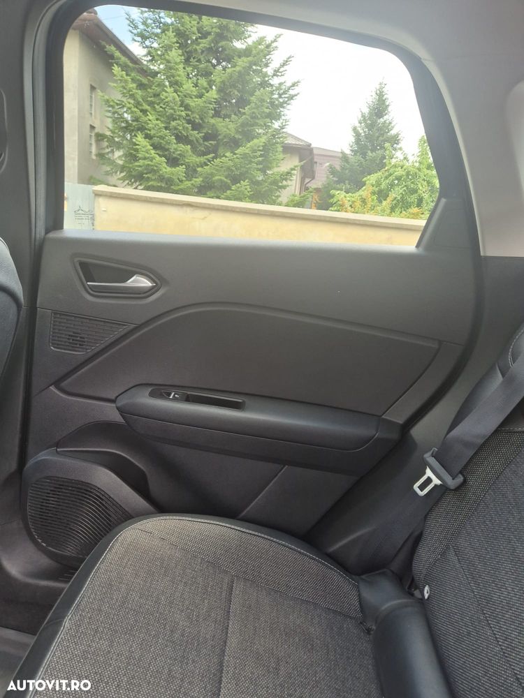 Renault Captur MHEV 140 EDC Techno - 25