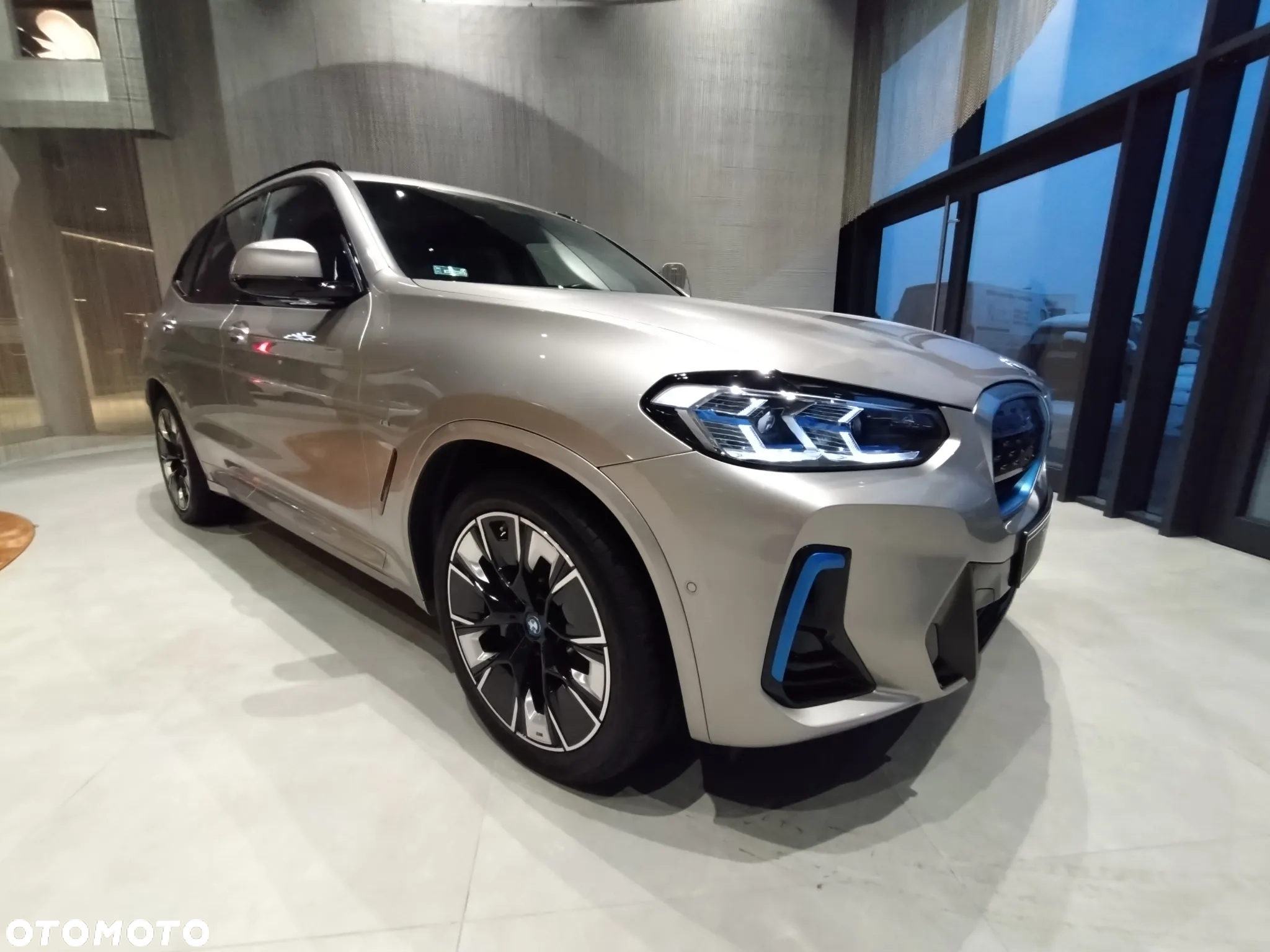 BMW iX3 Impressive - 5