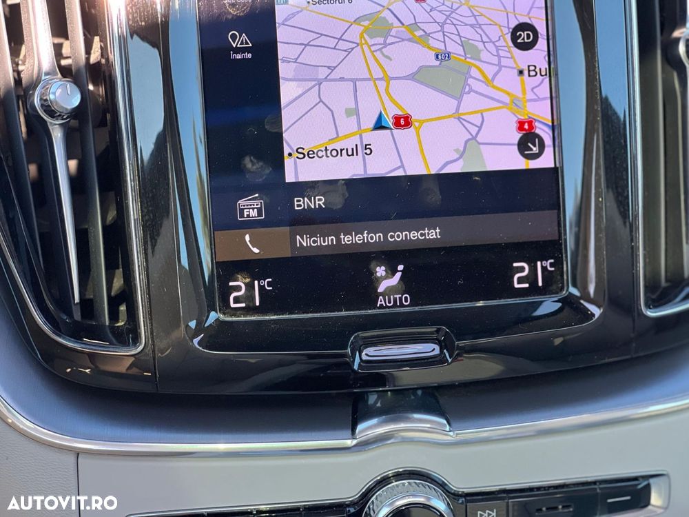 Volvo XC 60 T6 AWD AT PHEV Plus Bright - 11