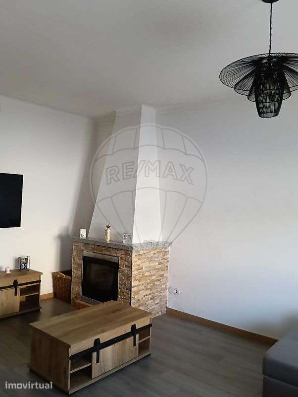Moradia T4 para venda - Grande imagem: 3/9