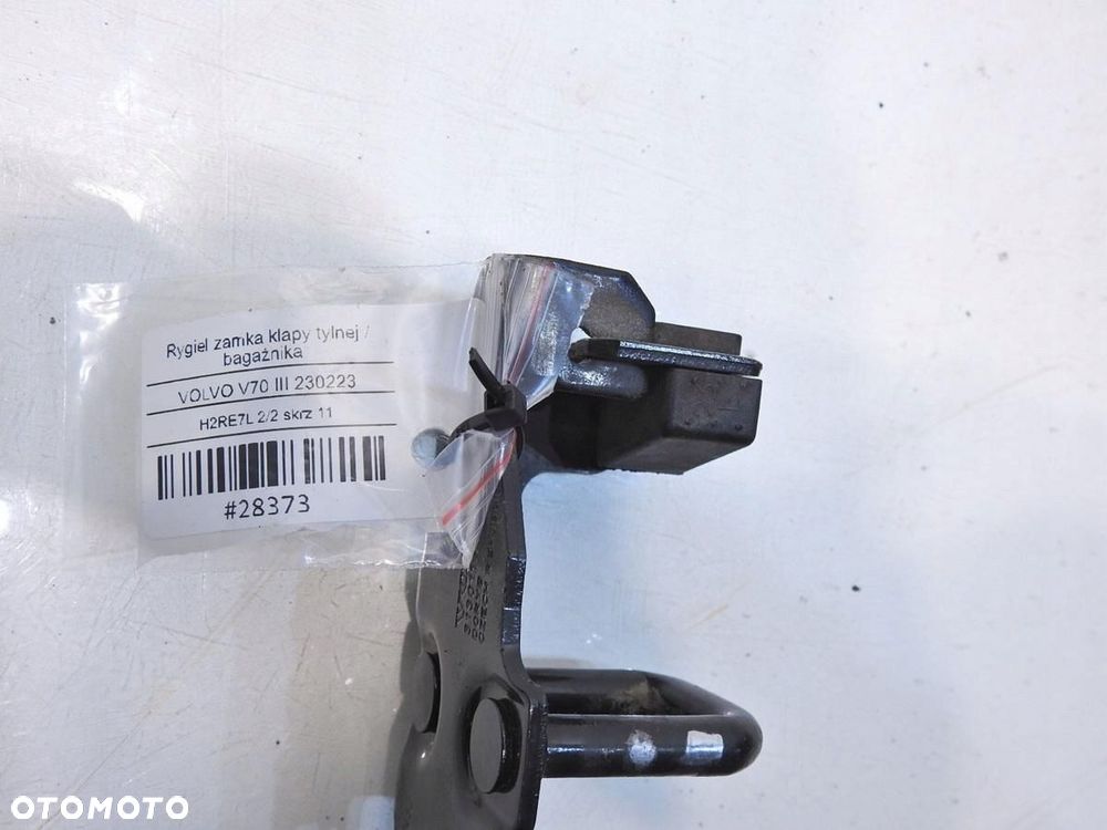 RYGIEL ZAMKA KLAPY VOLVO V70 III - 4