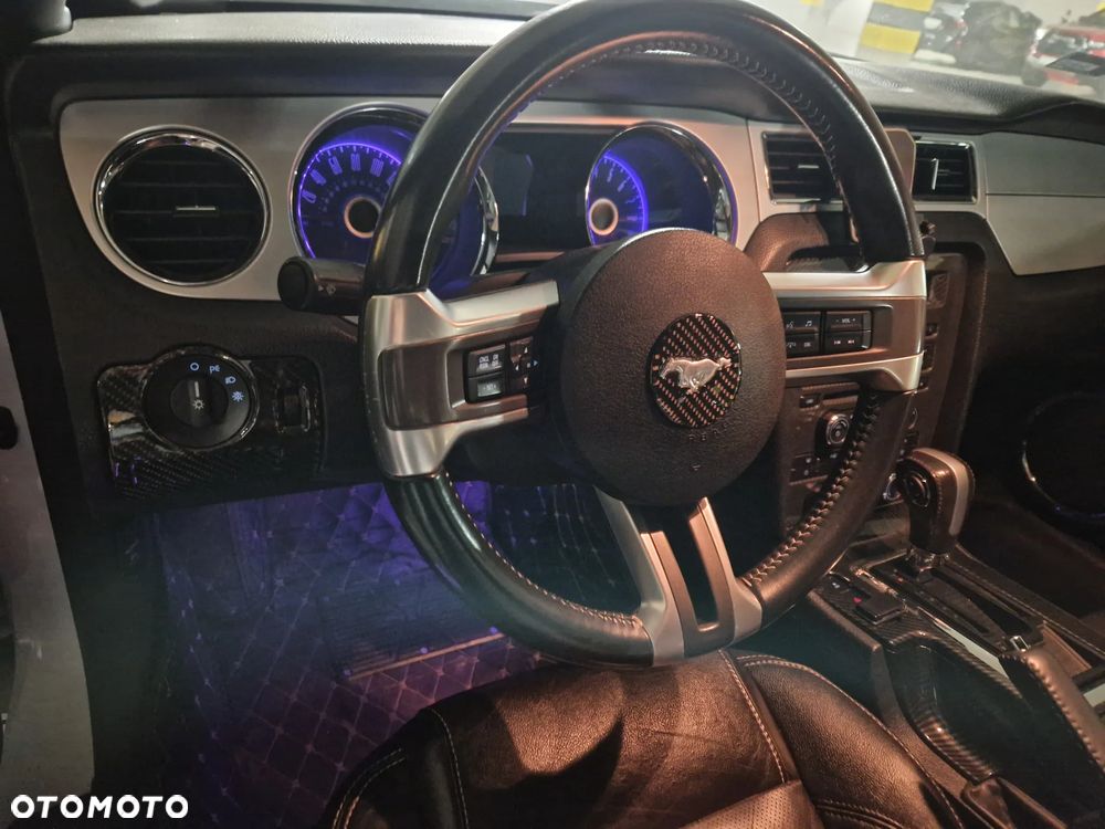 Ford Mustang 3.7 V6 Premium - 8