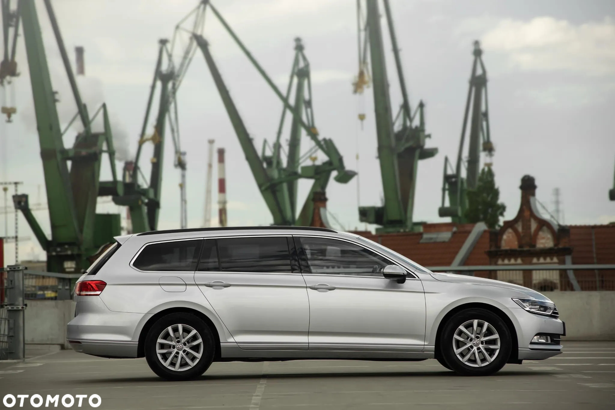 Volkswagen Passat 2.0 TDI BMT Comfortline - 11