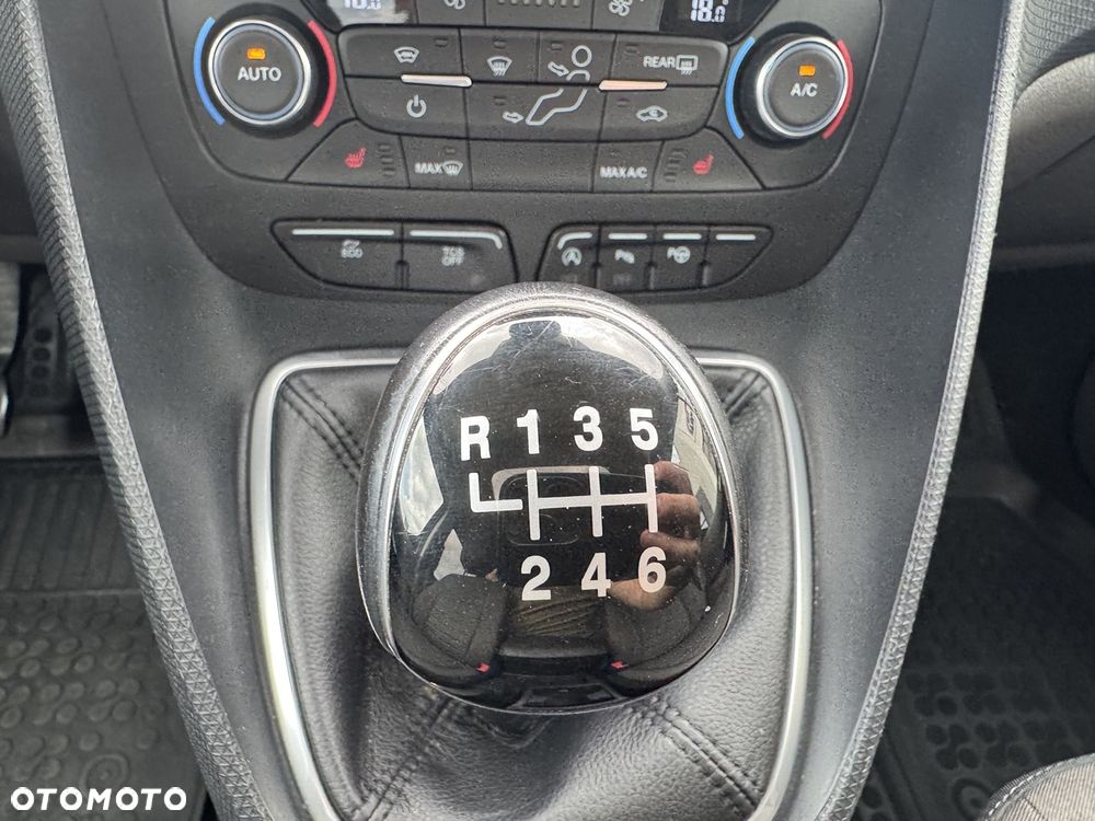 Ford Tourneo Connect Gr 1.5 EcoBlue Titanium - 33