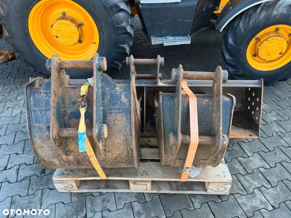 JCB 3CX 2 łyżki koparkowe - 15