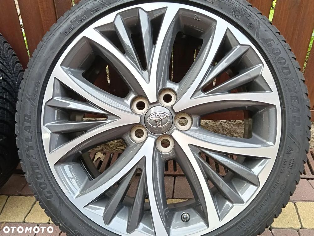 TOYOTA YARIS 19-24r Koła z Oponami Zimowymi 205/45 R17 GOGDYEAR 21/22r - 5